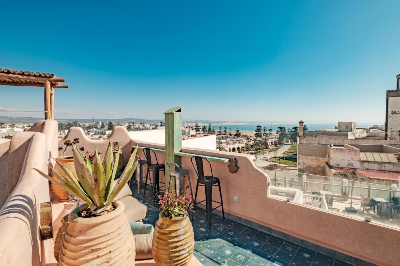 Mama Lova Hotel, Riad, Restaurant & Spa Szavíra Kültér fotó