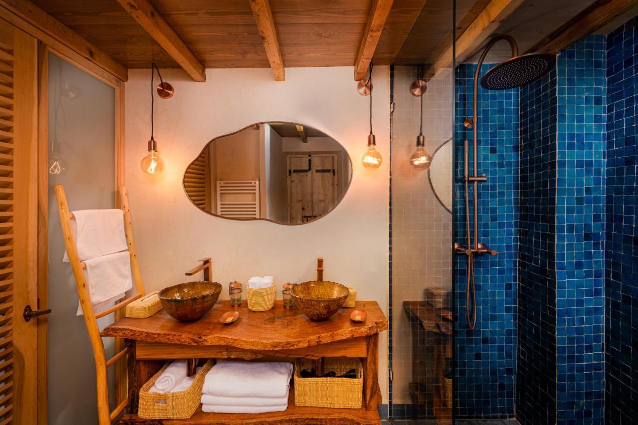 Mama Lova Hotel, Riad, Restaurant & Spa Szavíra Kültér fotó