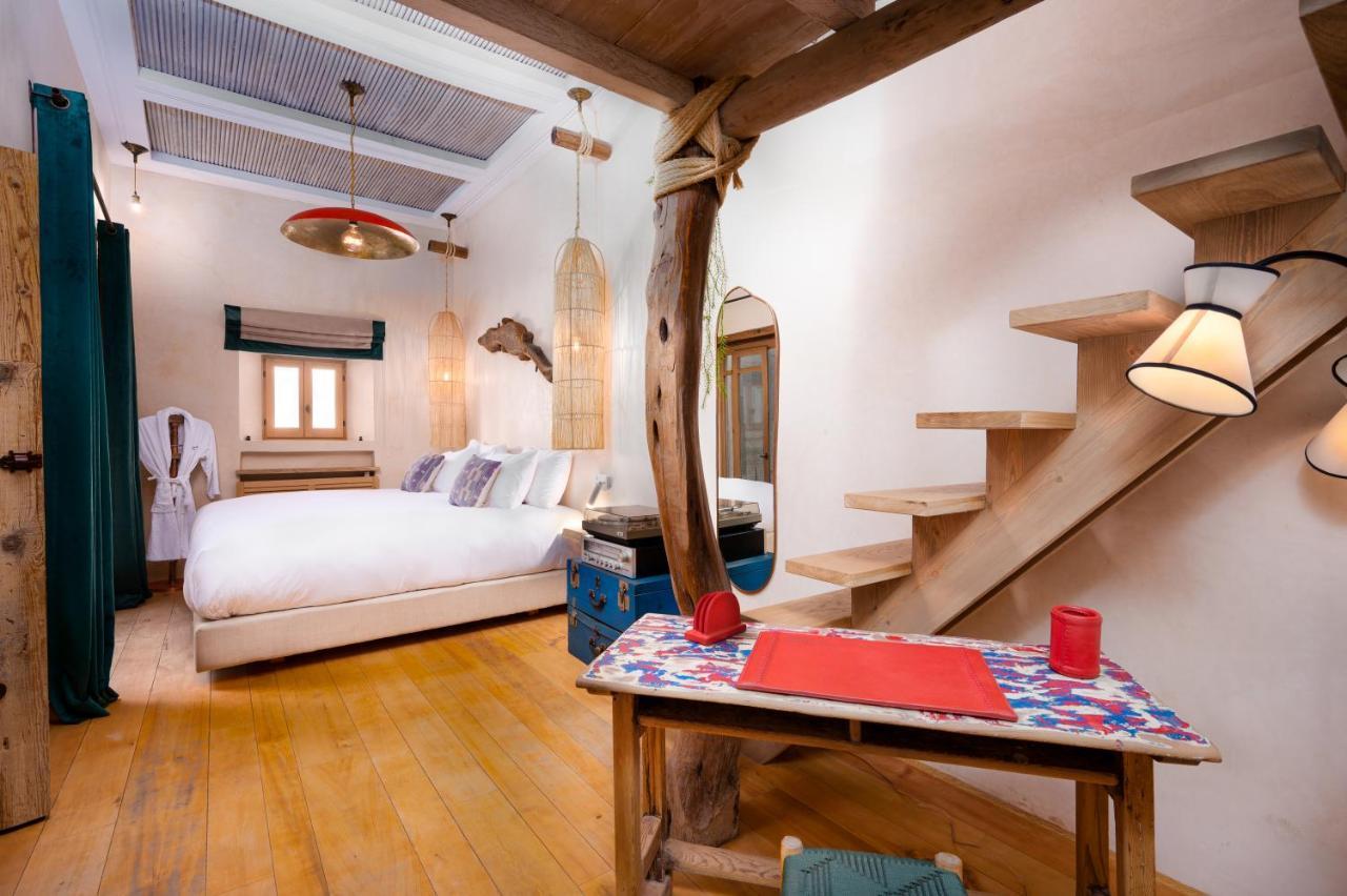 Mama Lova Hotel, Riad, Restaurant & Spa Szavíra Kültér fotó